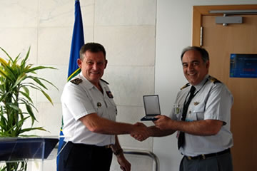 V13-007-1.jpg