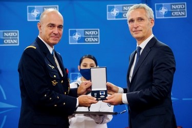 changeofcommandmedal.jpg