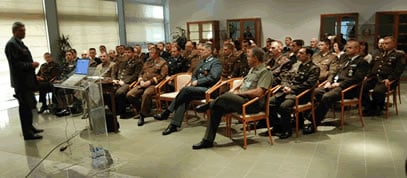 V11-012-1.jpg